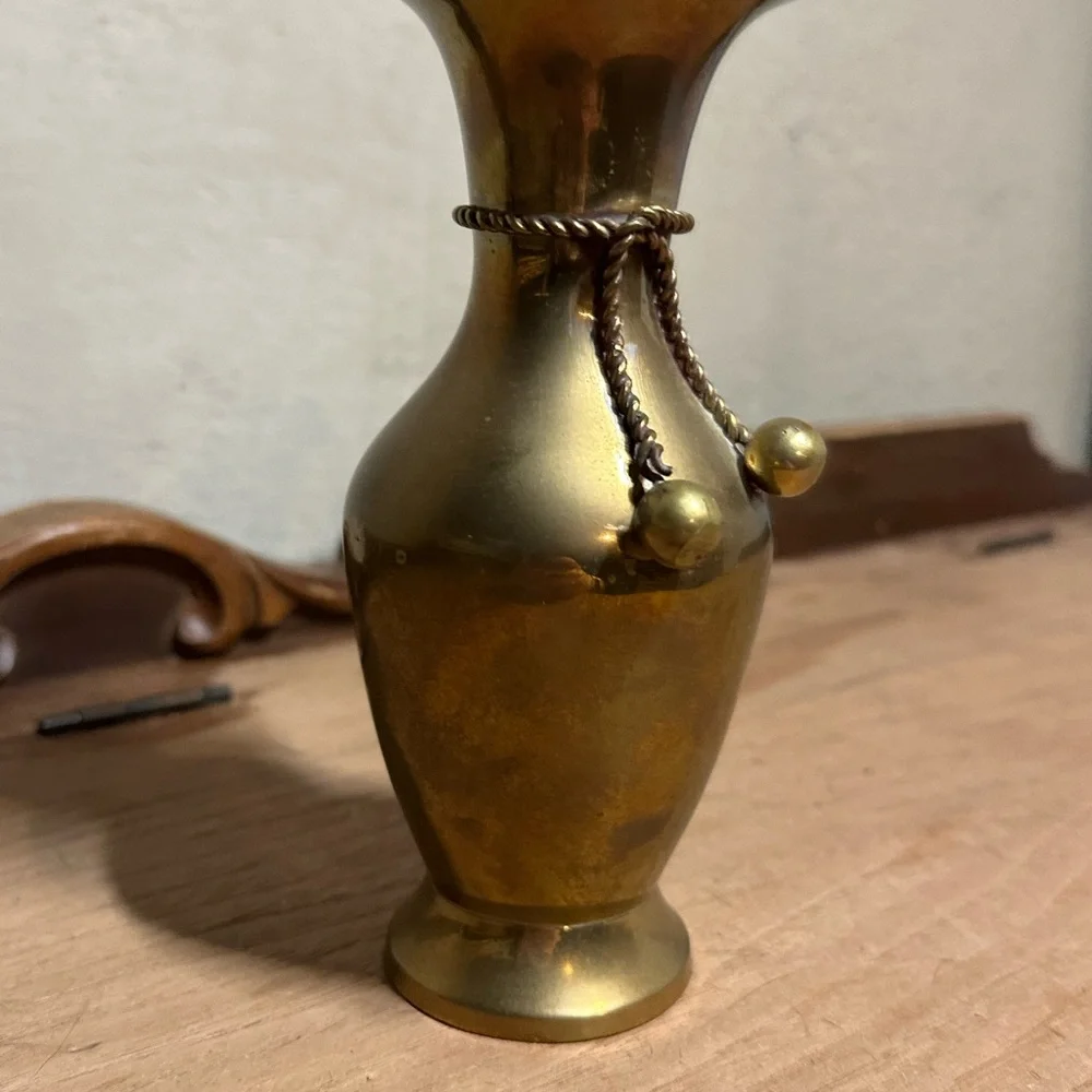 Vintage brass Vase with Rope Accent‎